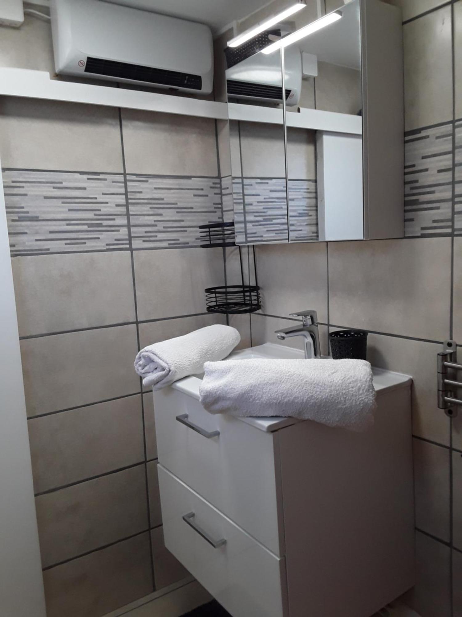 L'Oustau Villa Beauvoisin  Ngoại thất bức ảnh